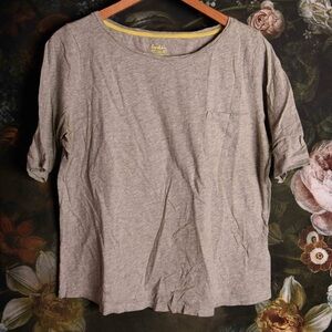 Boden gray “don’t call me a lightweight” 1/2 sleeve tee 16 slubby with pocket 16